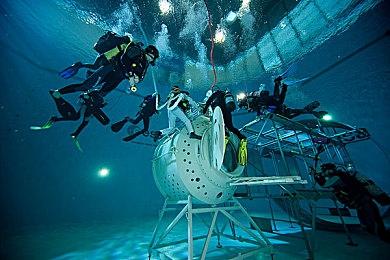 《城市：天际线》衍生作品《城市：VR》将于2022年春登陆Mate Quest2